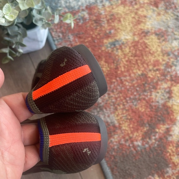 Rothy’s The Point, camouflage green size 8 woman’s shoes - Picture 4 of 12